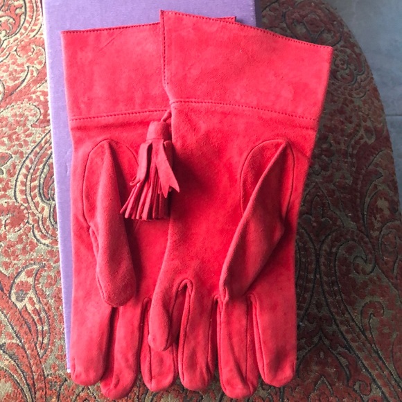 Vintage Paloma Picasso Red Suede Gloves Tassles! - Picture 4 of 8